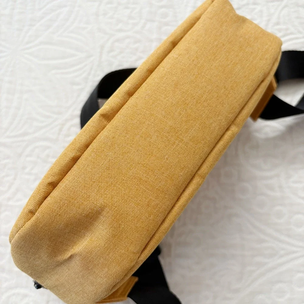Sunski Type-1 Fun Sling Crossbody‎ Bag, Yellow